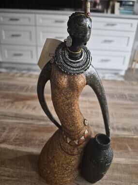 Turtle King Giovanni Giftware Collection Elegant African Woman Figurine 10 Inch